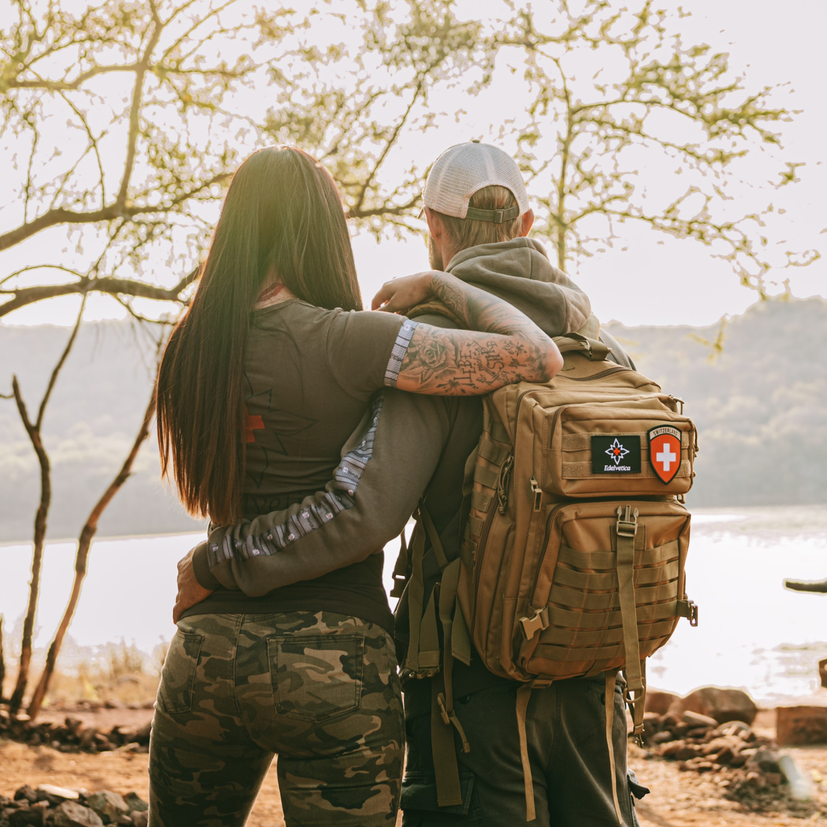 Outdoor-Rucksack mit 45 Liter Fassungsvermögen von Edelvetica, ideal für Wandern und Outdoor-Aktivitäten. Dieser robuste und funktionelle Rucksack bietet genügend Platz und Organisation für alle notwendigen Gegenstände. Er kombiniert Komfort mit langlebigem Design, geeignet für Abenteuer in der Natur.