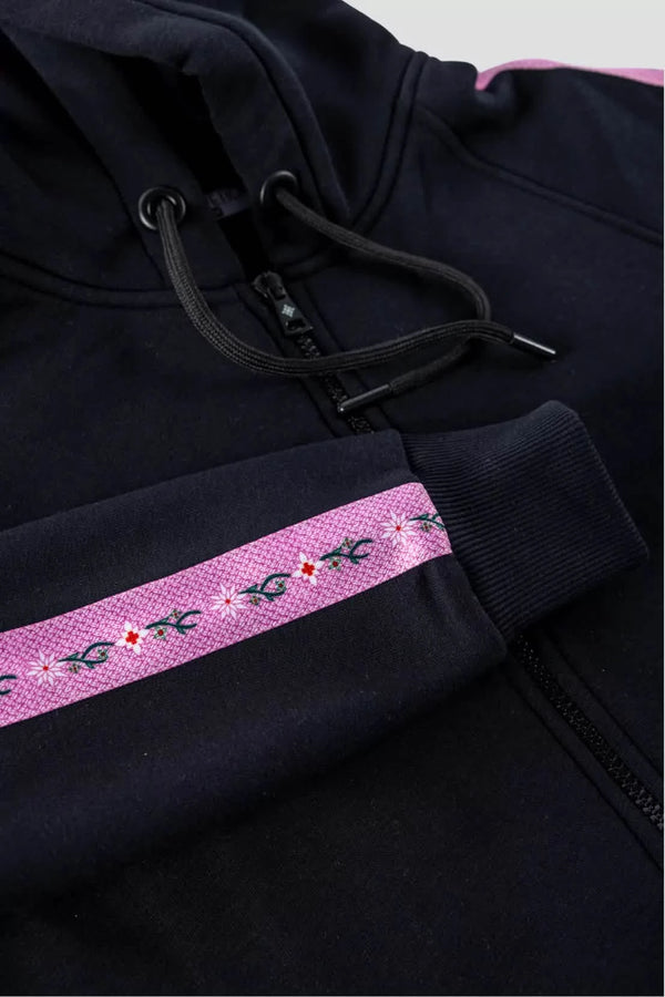 Damen-Sweatjacke mit Edelweiss-Muster, Kapuze und Taschen.