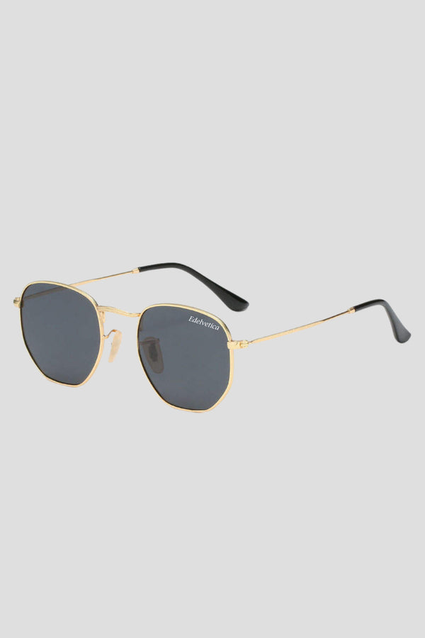Edelvetica Cool Sonnenbrille in Schwarz mit UV 400 Schutz und elegantes Design für vielseitigen Einsatz.
