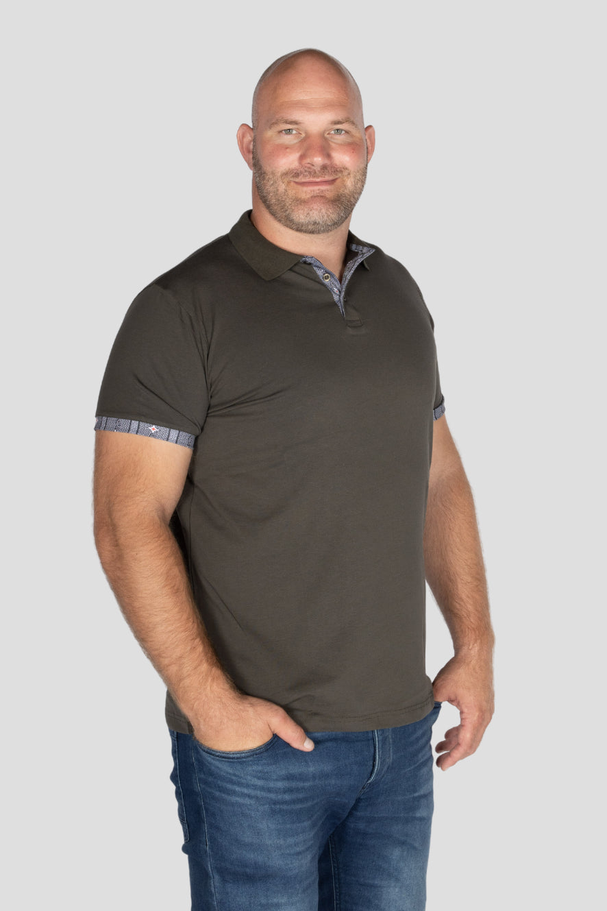 Herren Edelweiss Polo Shirt mit einzigartigem Krageninnenseite- und Armabschluss Design in verschiedenen Farben