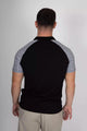 Herren Polo-Shirt Edelweiss Twist – Elegantes Poloshirt mit dezenten Edelweiss-Akzenten am Kragen und den Ärmelabschlüssen. Hochwertige Baumwollmischung, sportlich-eleganter Schnitt, ideal für Alltag, Freizeit und besondere Anlässe. Schweizer Design von Edelvetica.
